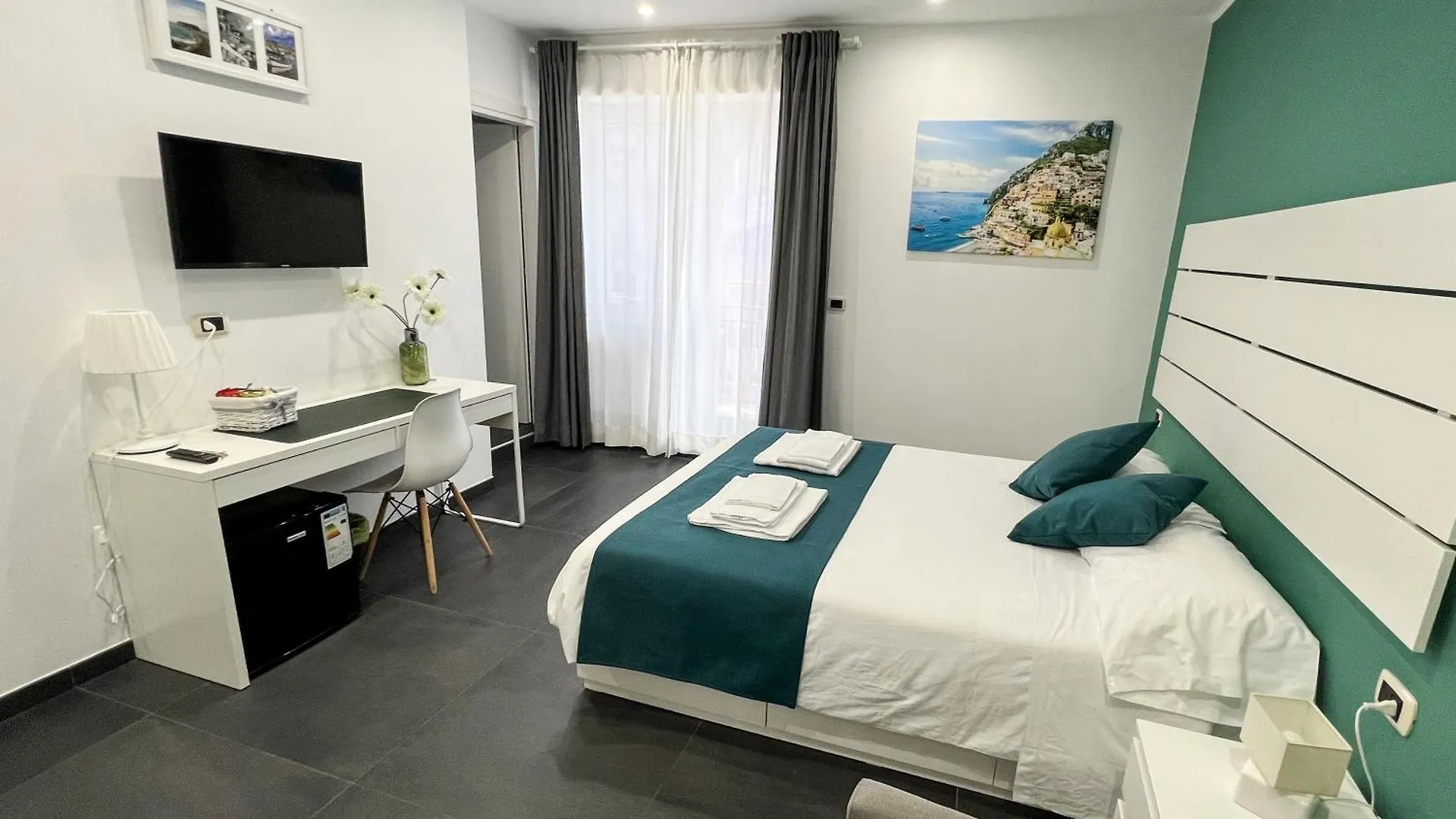 Soave Rooms Neapol