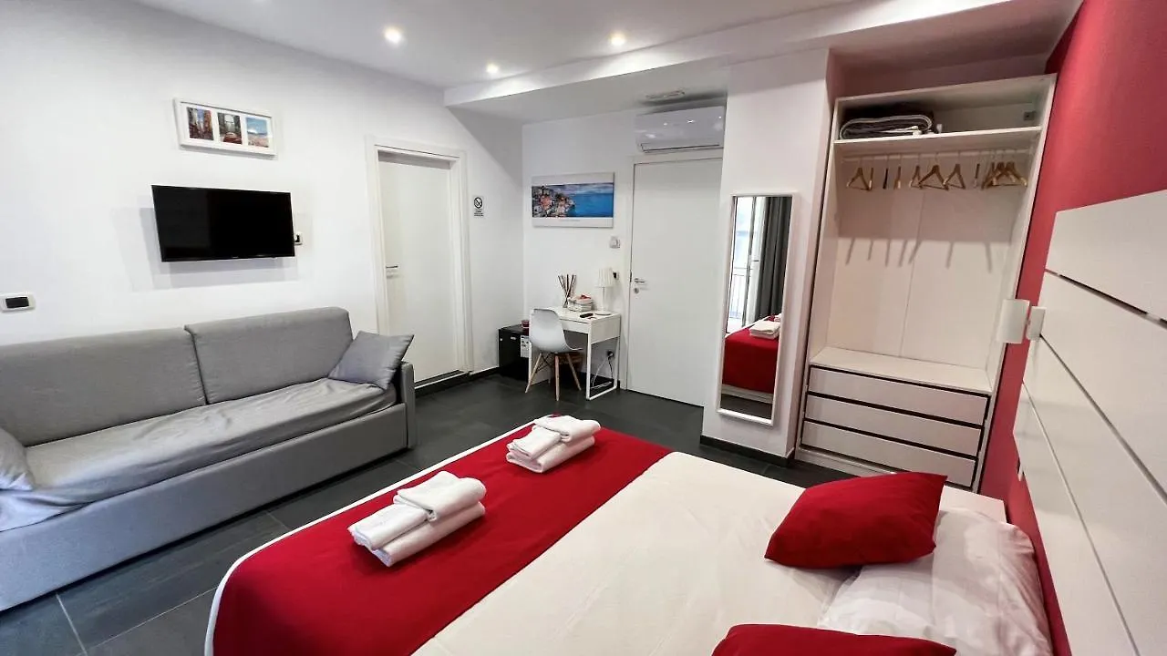 Soave Rooms Neapol