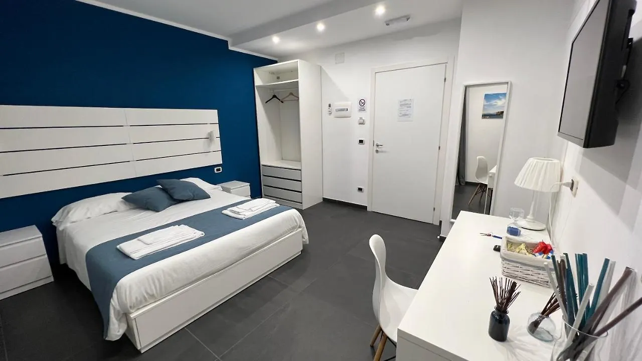 Soave Rooms Neapol Penzion